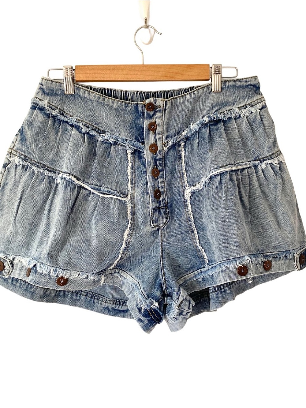 O&H OH Flirty Frills Denim Button Front Shorts size medium Boho Festival - Picture 2 of 7